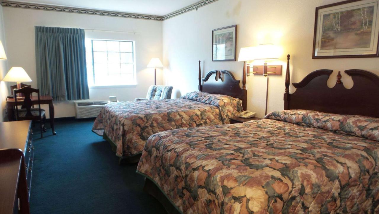 Magnuson Hotel 2*